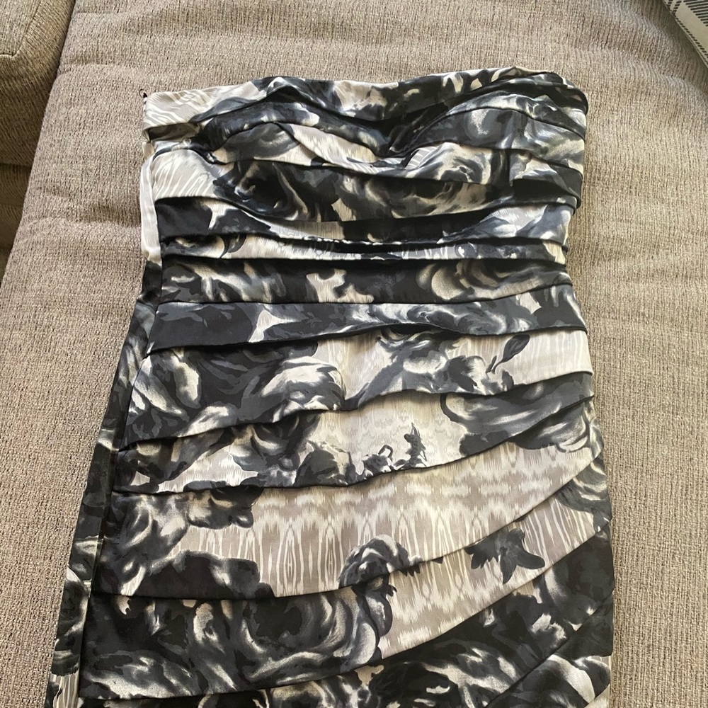 Juniors size 9 strapless cocktail dress